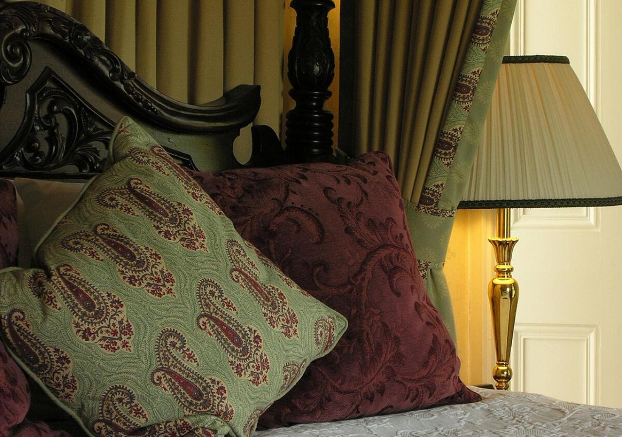 Ross Lake House Hotel Killarone Room photo